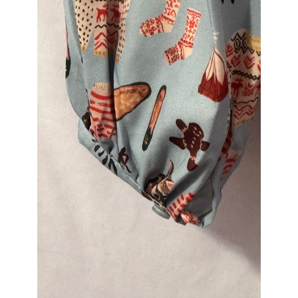 Tulip B Winter Print Bow Tie Neck Blouse Womens S Blue Holiday Novelty NWT - Picture 9 of 9